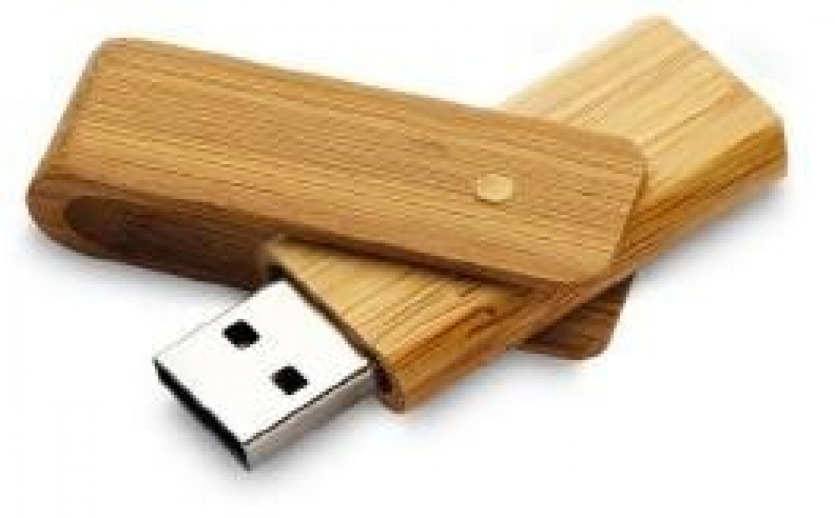 Grupo Green Market | Usb Bambu Giratoria TEC1026 Grupo Green Market | Usb Bambu Giratoria TEC1026